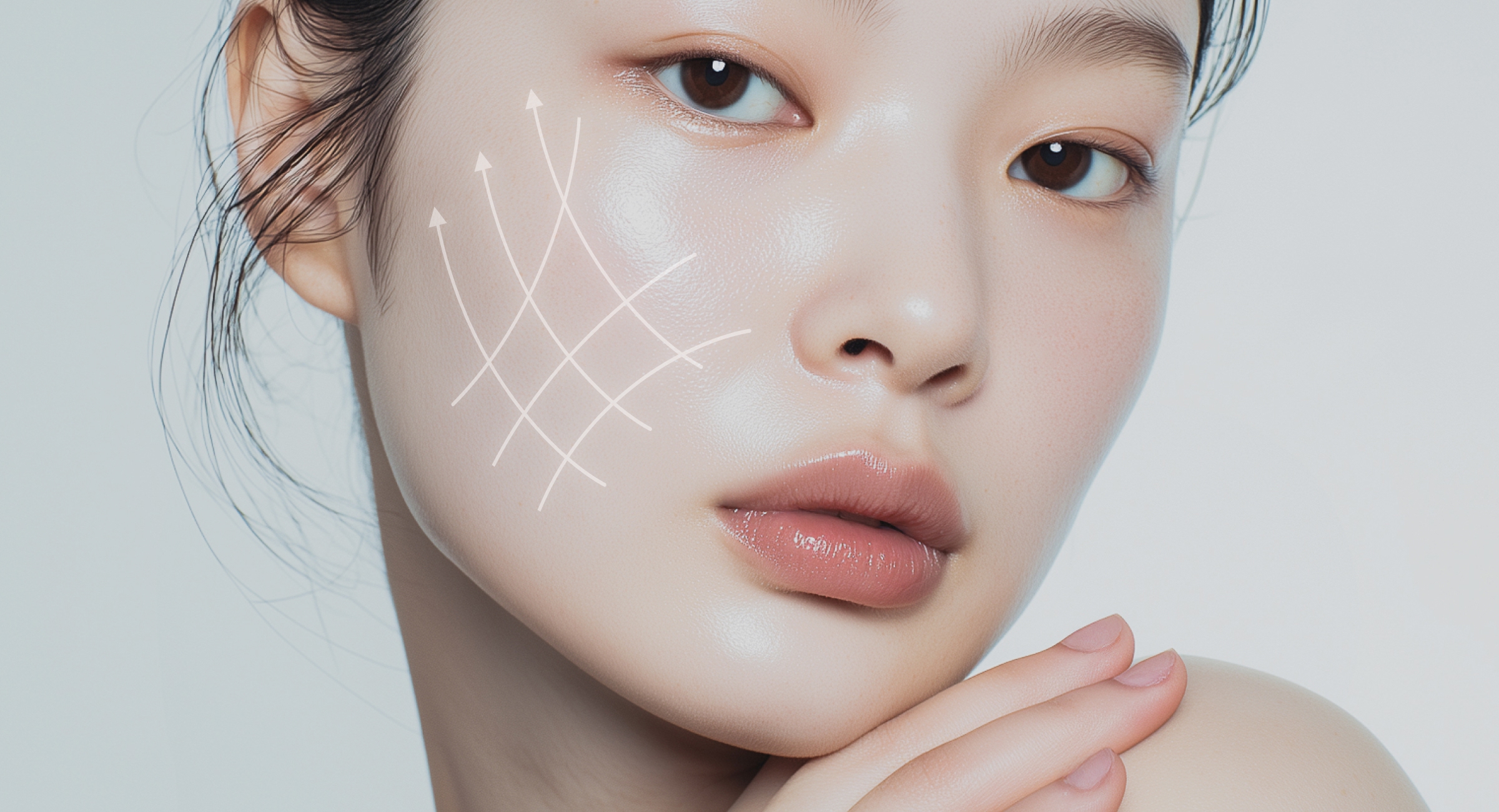 거울을 보며 손으로 얼굴을 끌어당겨본 적, 있으신가요?